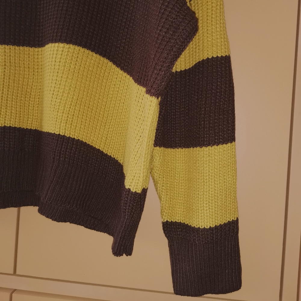 SHEIN Colorblock Turtleneck Drop Shoulder Sweater - NWOT (L) - Picture 6 of 10